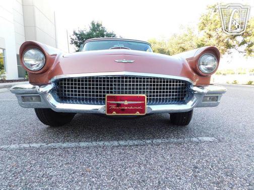 1957 Ford Thunderbird Base