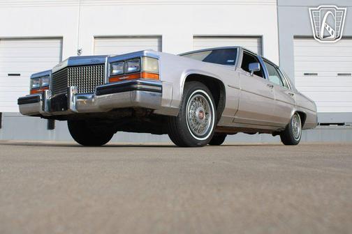 1987 Cadillac Brougham 