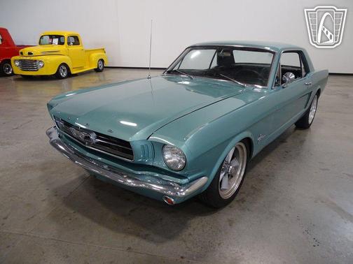 1965 Ford Mustang Base