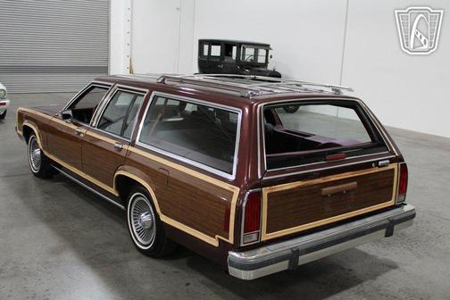 1990 Ford Crown Victoria S