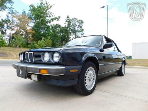 Black 1987 BMW 325 i