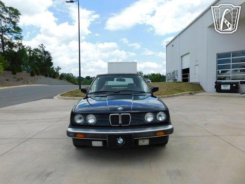 Black 1987 BMW 325 i