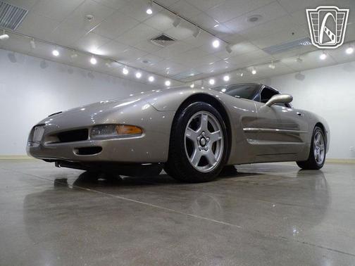 1998 Chevrolet Corvette Base