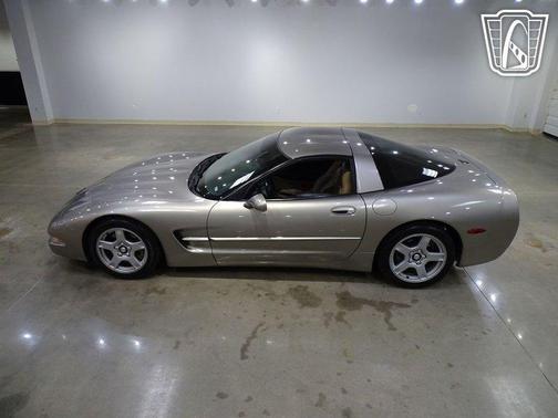 1998 Chevrolet Corvette Base