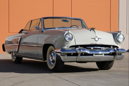 1952 Lincoln Capri