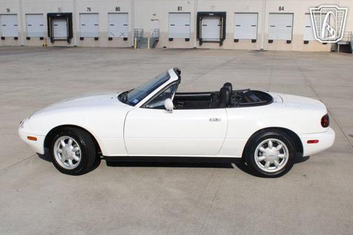 1990 Mazda MX-5 Miata 