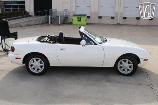 1990 Mazda MX-5 Miata 