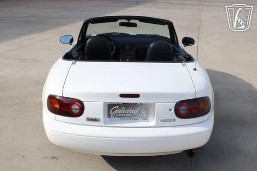 1990 Mazda MX-5 Miata 