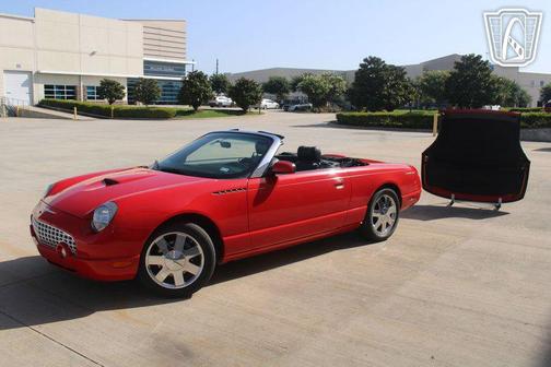 2002 Ford Thunderbird Base
