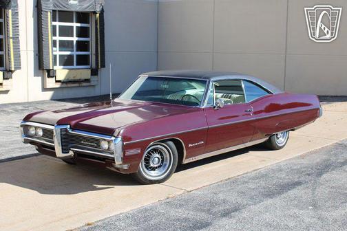 1968 Pontiac Bonneville 