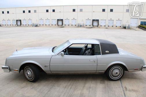 SILVER 1985 Buick Riviera