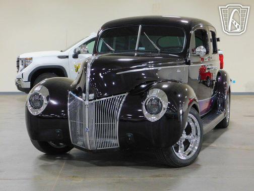 1940 Ford Deluxe Base