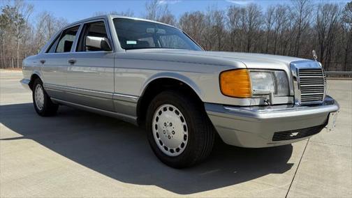 1990 Mercedes-Benz 300SE