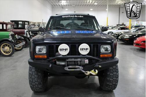 1999 Jeep Cherokee Classic 4WD