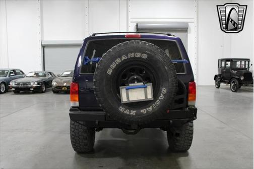 1999 Jeep Cherokee Classic 4WD