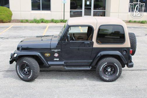 BLACK 2001 Jeep Wrangler Sahara