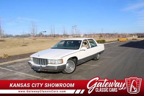 1995 Cadillac Fleetwood Standard