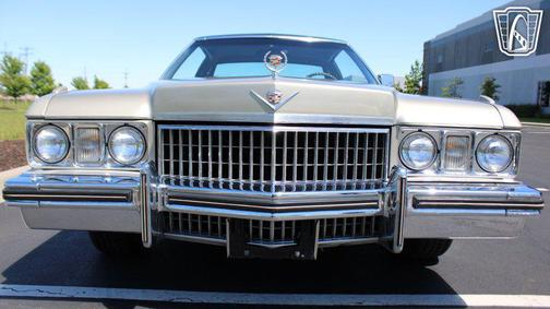 CHAMPAGNE/SILVER 1973 Cadillac DeVille Base