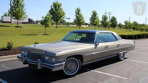 CHAMPAGNE/SILVER 1973 Cadillac DeVille Base