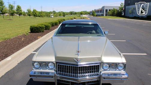 CHAMPAGNE/SILVER 1973 Cadillac DeVille Base