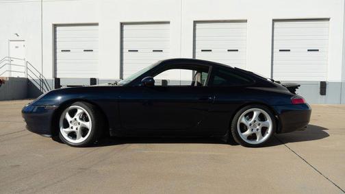2000 Porsche 911 Carrera