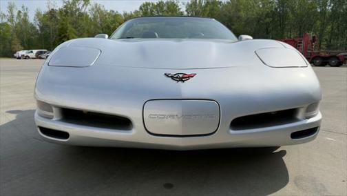 2001 Chevrolet Corvette Base