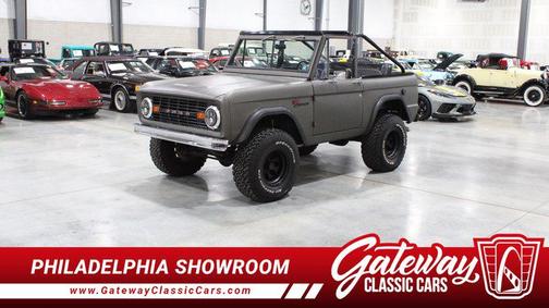 Gray 1976 Ford Bronco
