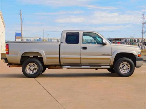 2002 Chevrolet Silverado 2500 LS H/D Extended Cab