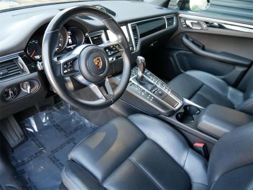 2017 Porsche Macan AWD