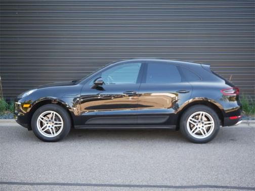 2017 Porsche Macan AWD