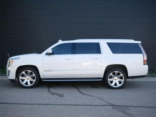 2016 Cadillac Escalade ESV Luxury