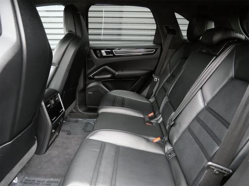 2023 Porsche Cayenne GTS