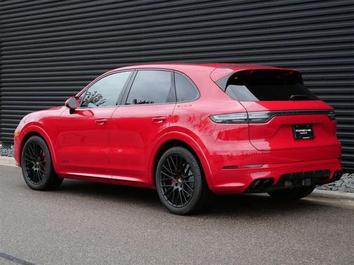 2023 Porsche Cayenne GTS