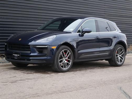 2022 Porsche Macan S