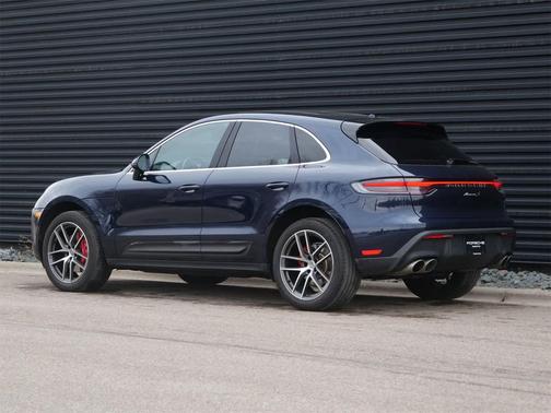 2022 Porsche Macan S