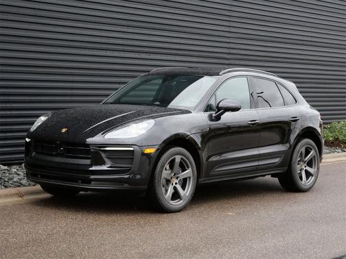 2026 Porsche Macan 