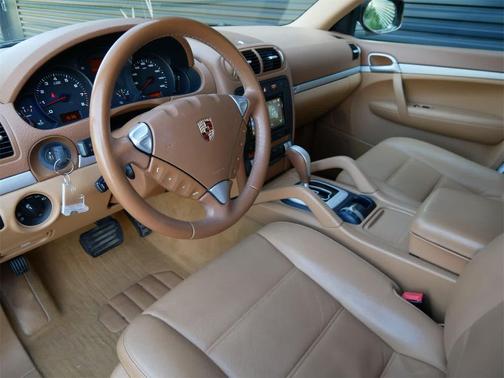 2010 Porsche Cayenne Cayenne