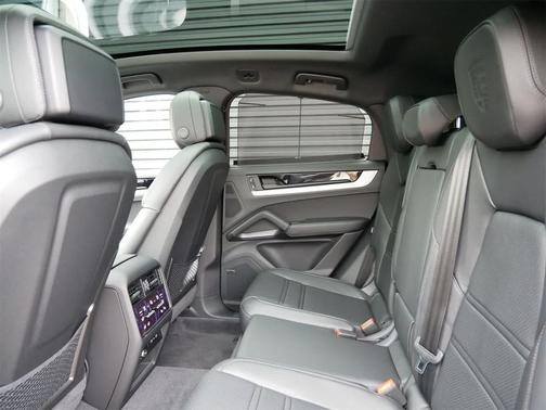 2026 Porsche Cayenne Cayenne