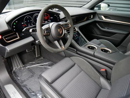 2025 Porsche Taycan 4S