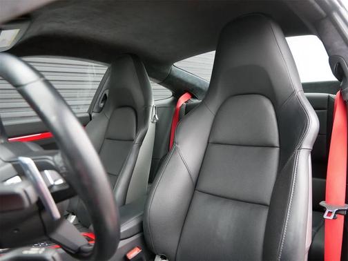 2018 Porsche 911 Carrera 4S