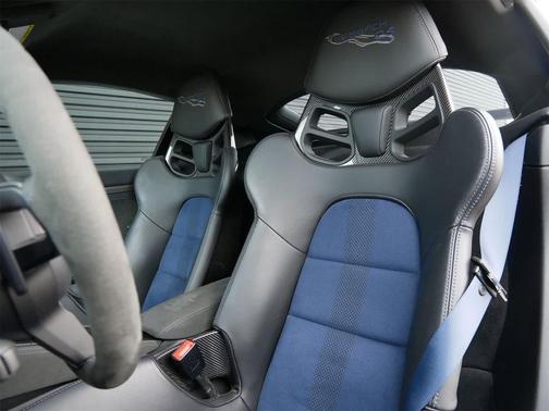 2023 Porsche 718 Cayman GT4 RS