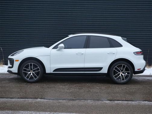 2024 Porsche Macan 