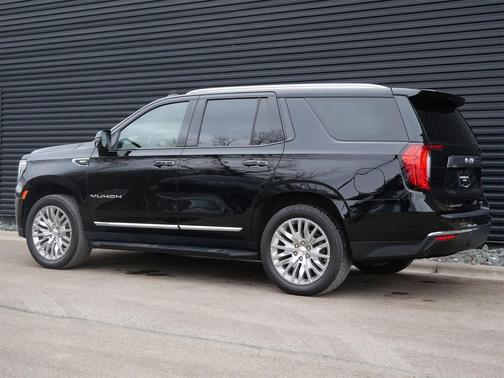 2022 GMC Yukon SLT
