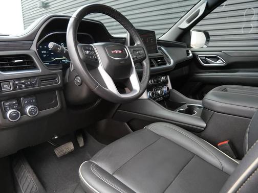 Onyx Black 2022 GMC Yukon SLT