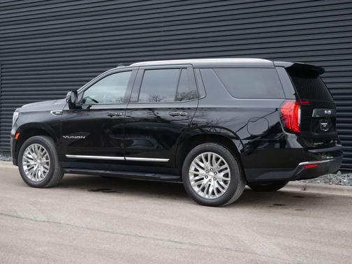 Onyx Black 2022 GMC Yukon SLT