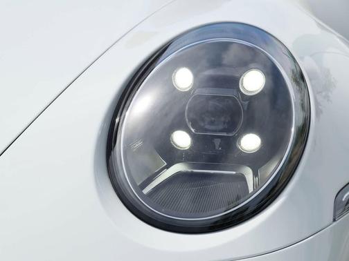 White 2022 Porsche 911 911 Carrera S