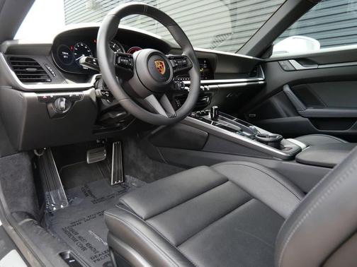 White 2022 Porsche 911 911 Carrera S