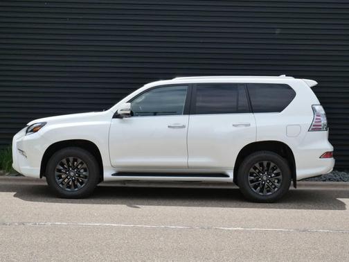Eminent White Pearl 2023 Lexus GX 460 Premium