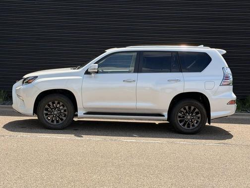Eminent White Pearl 2023 Lexus GX 460 Premium