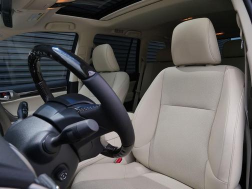 Eminent White Pearl 2023 Lexus GX 460 Premium